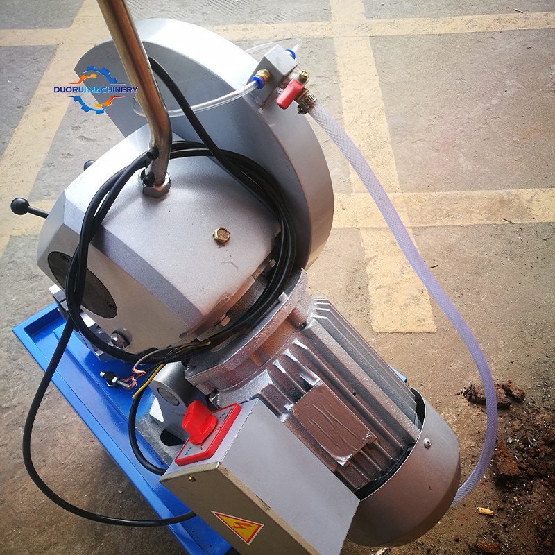 Manual circular saw A4