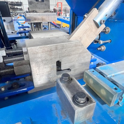 CNC Hydraulic Punching3